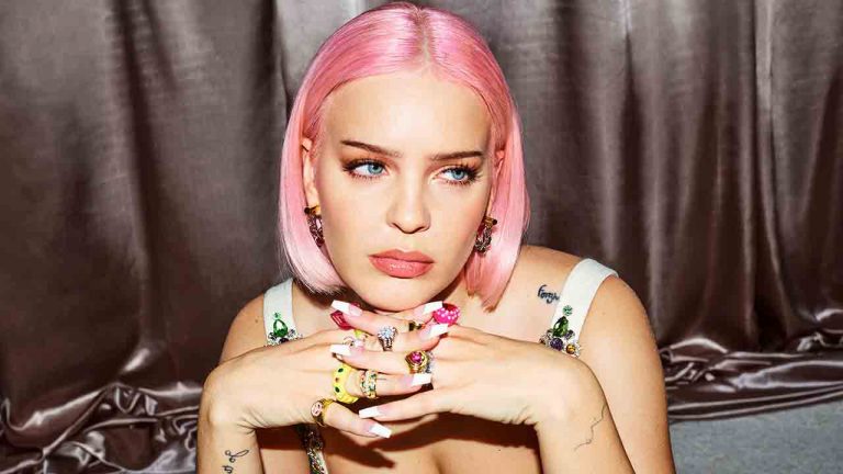 anne-marie-therapy